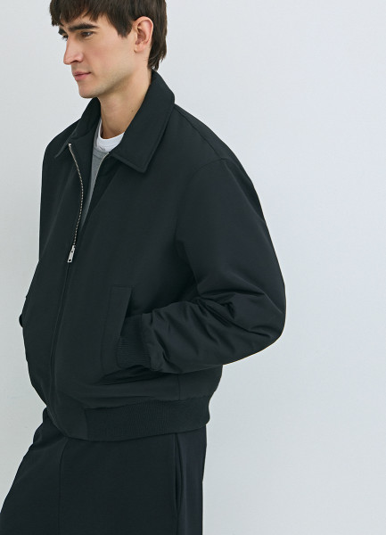 

Утеплённый бомбер с отложным воротником, Черный