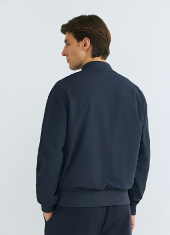 Бомбер на молнии