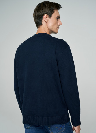 Джемпер c V-образным вырезом