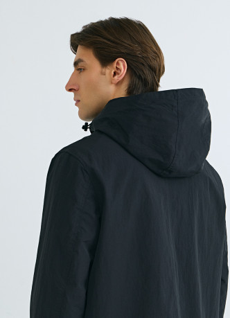 Куртка со съёмным капюшоном