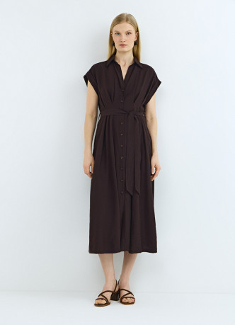 Приталенное платье-рубашка с принтом