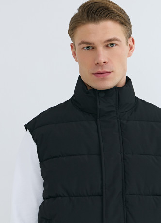 Утеплённый стёганый жилет