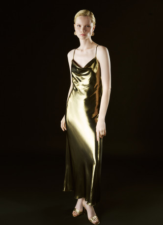 Платье из ткани с эффектом жидкого золота