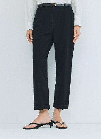 Чиносы с ремнём