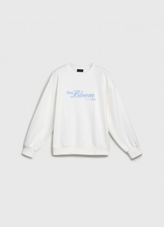 Свитшот с вышивкой