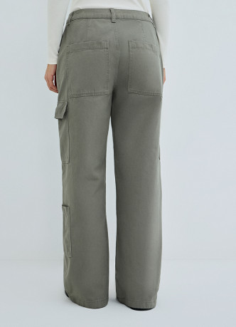 Хлопковые брюки карго с накладными карманами