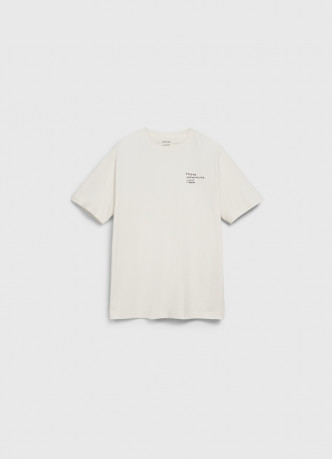 Футболка с текстовой вышивкой