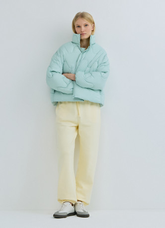 Короткая утеплённая куртка