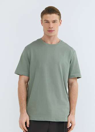 Базовая футболка