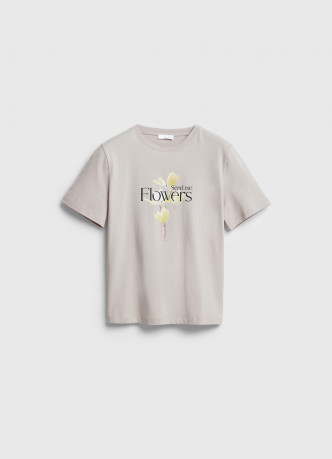 Футболка с цветочным принтом