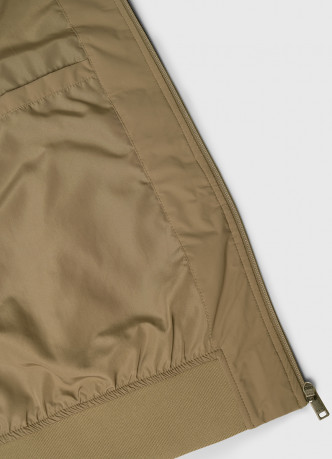 Бомбер на молнии