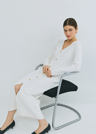 Вязаное облегающее платье