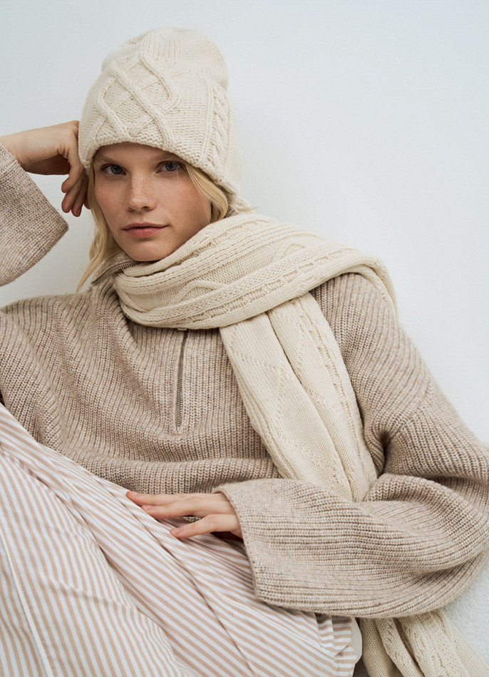 Вязаная шапка