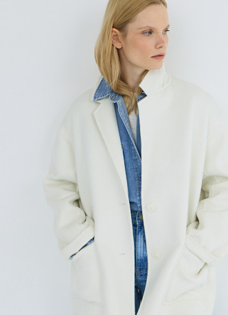 Легкое пальто