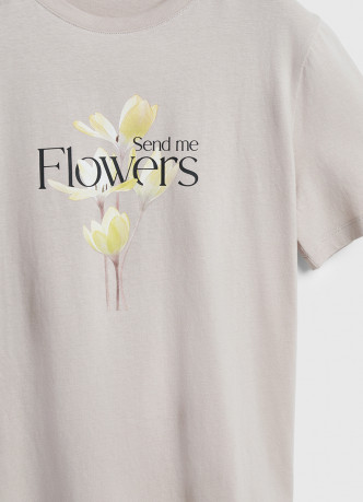 Футболка с цветочным принтом