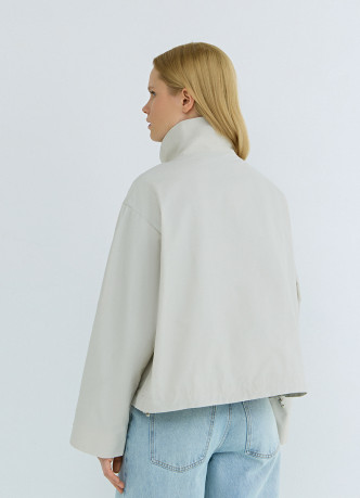 Лёгкая куртка с воротником-стойкой