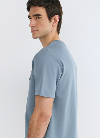 Футболка с объёмным принтом