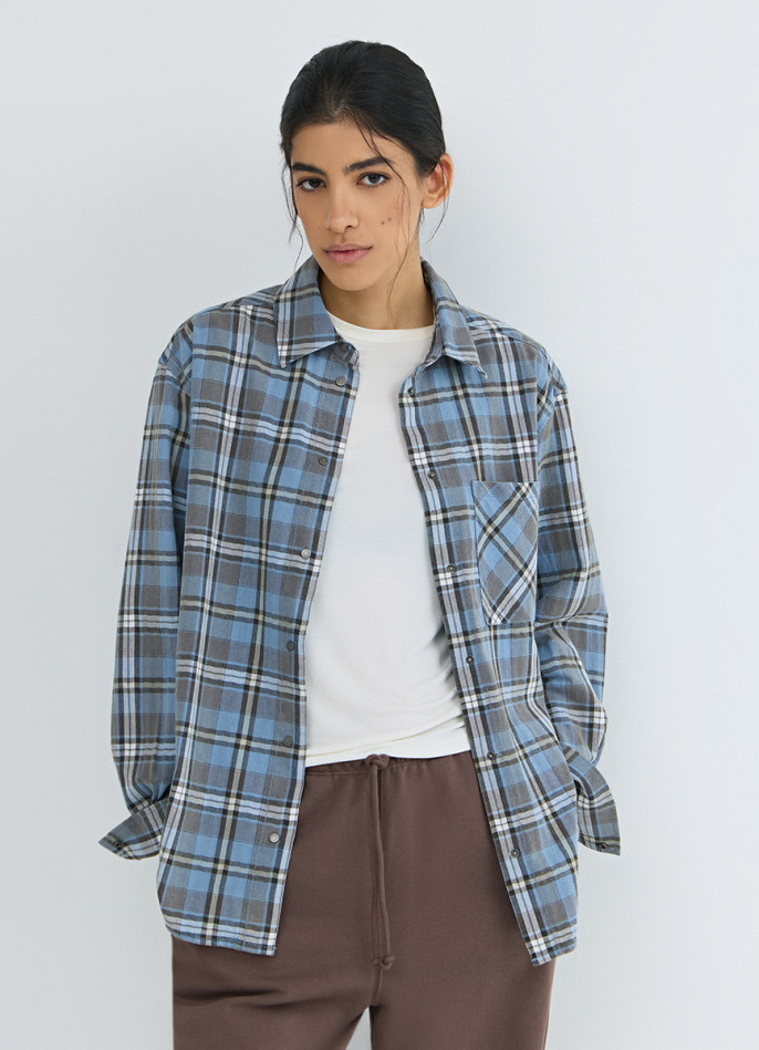 Рубашка в клетку на кнопках