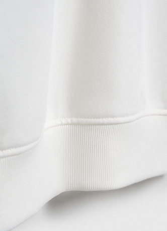 Свитшот с вышивкой