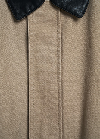 Куртка с контрастным воротником