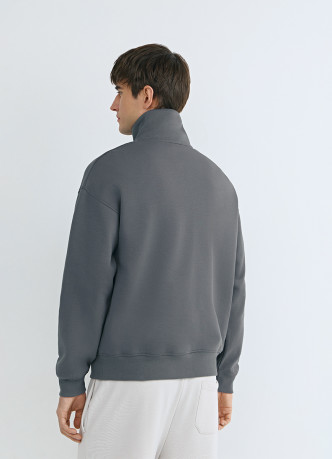 Толстовка с воротником-стойкой на молнии