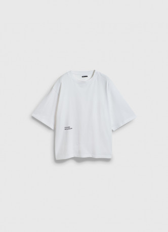 Объёмная футболка с принтом