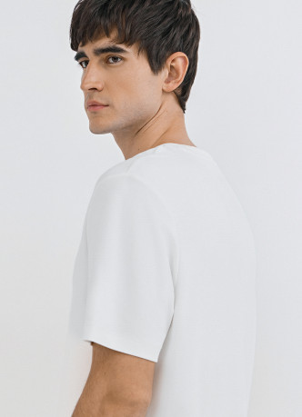 Футболка из гладкой ткани