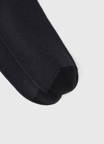 Высокие носки в полоску