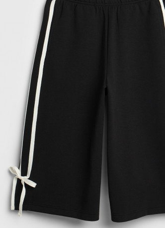 Шорты с контрастными бантами для девочек