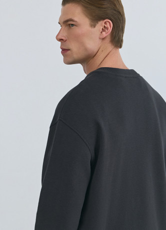 Свитшот с вырезом хенли