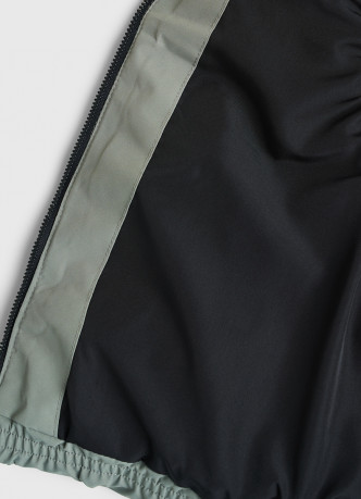 Утеплённый жилет для мальчиков