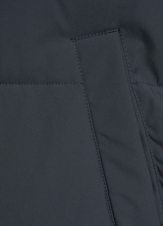 Утеплённая куртка с капюшоном