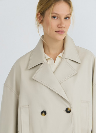 Короткое пальто из искуственной кожи