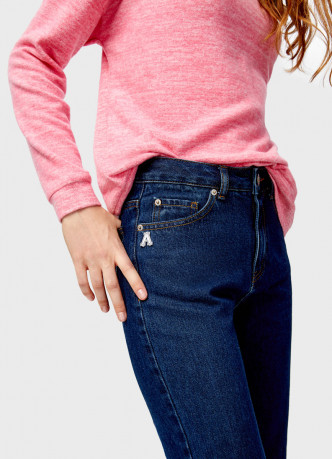 Джинсы Mom Fit