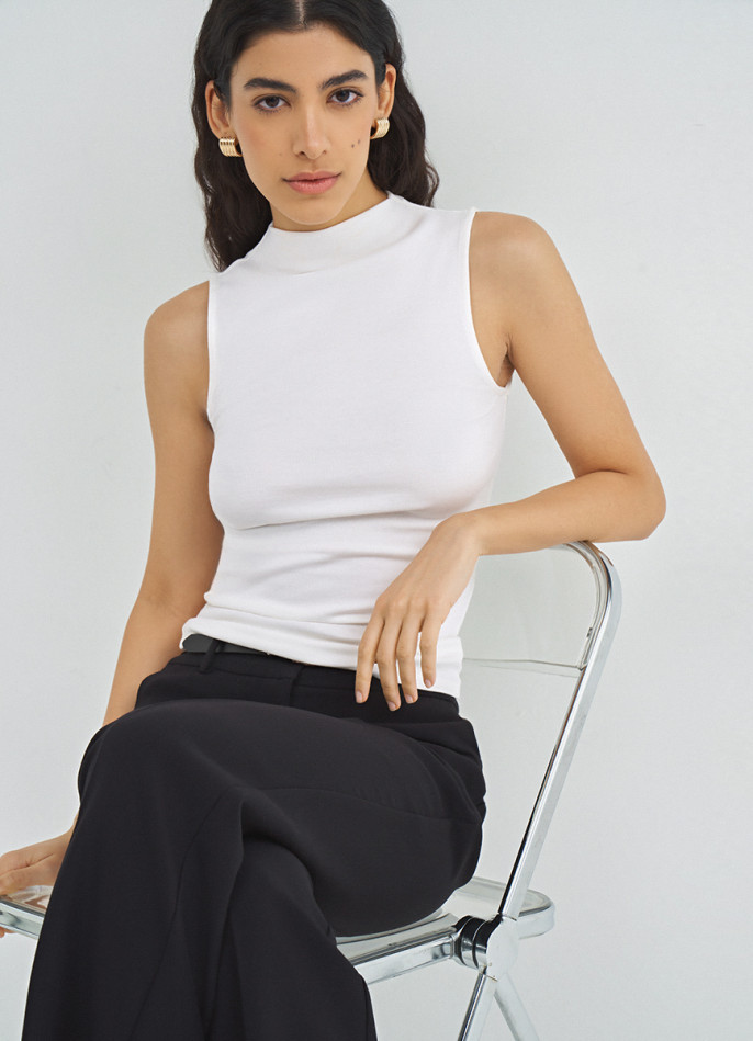 Топ из хлопка и модала с воротником-стойкой