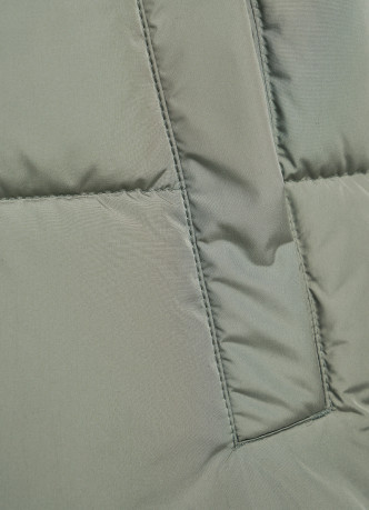 Жилетка с капюшоном