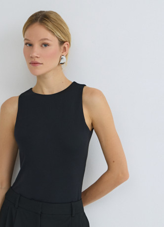 Базовое боди без рукавов