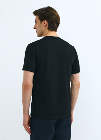 Базовая футболка