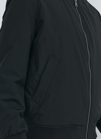 Утеплённый бомбер