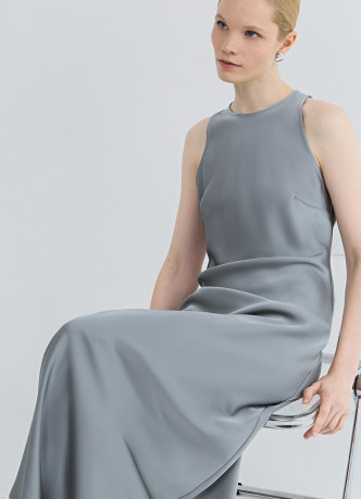 Сатиновое платье с американской проймой