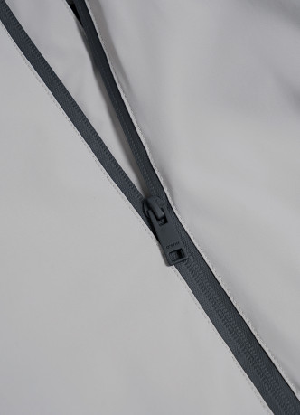 Утеплённая куртка с капюшоном