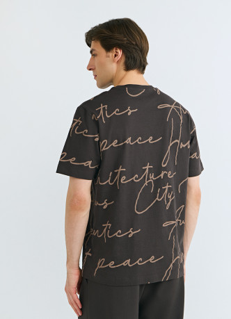 Футболка с принтом