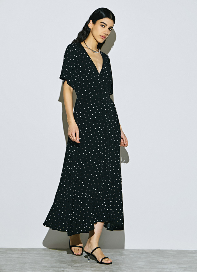 Платье на запах из креповой вискозы