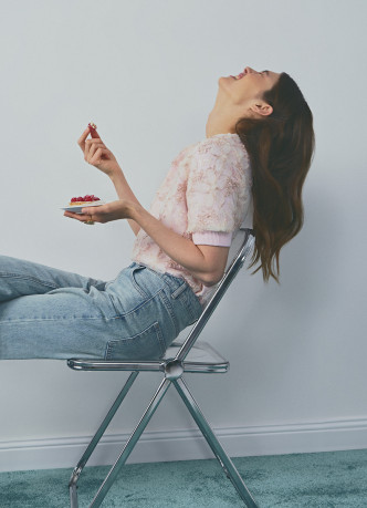 Джемпер с декором из кружева