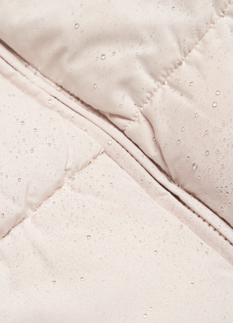 Утеплённый жилет для девочек