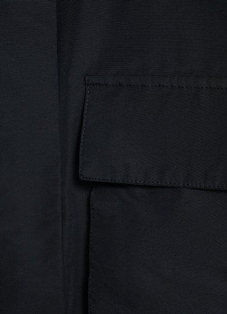 Лёгкая куртка с воротником-стойкой