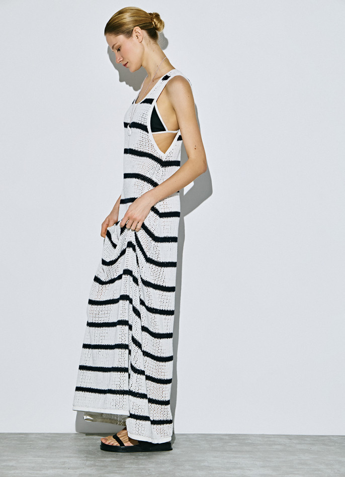 Миди-платье ажурной вязки