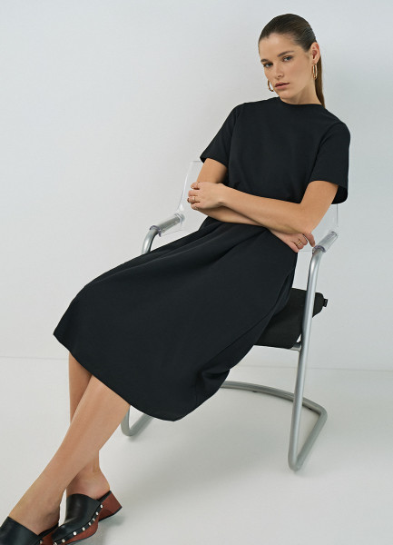 Трикотажное платье А-силуэта, Черный O`Stin LT6692O02-99, размер 48