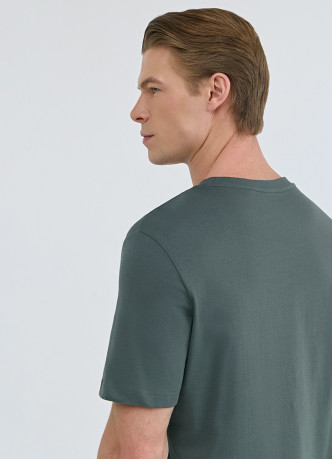 Базовая футболка