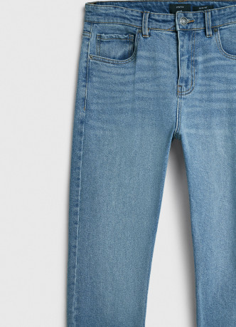 Зауженные джинсы